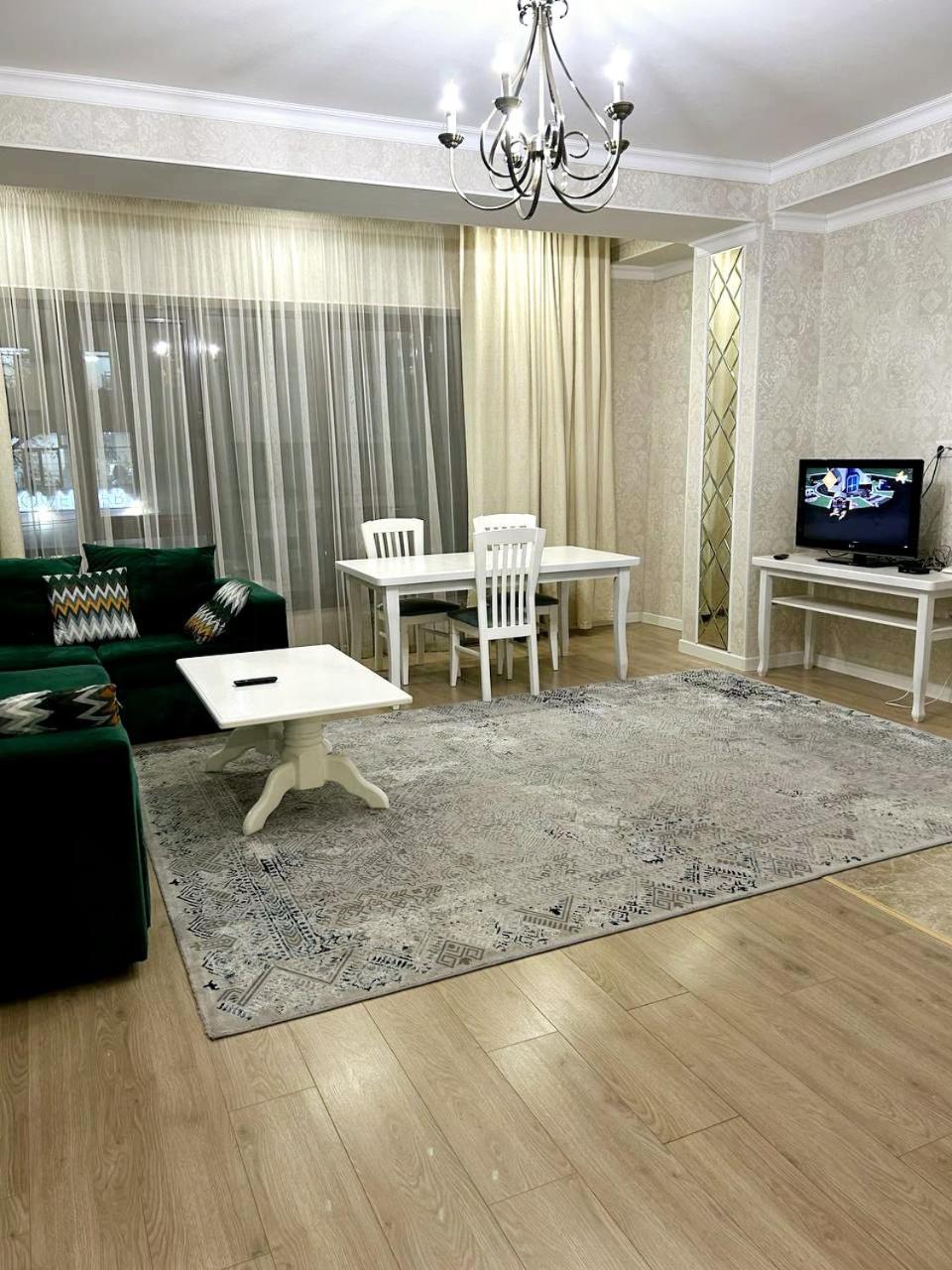 Comfortable Apartment Bischkek Exterior foto